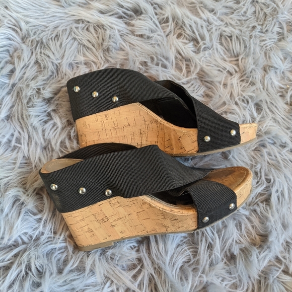 Wedges - Picture 2 of 2